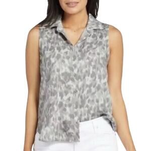 Cloth and stone women green animal print tank size extra small